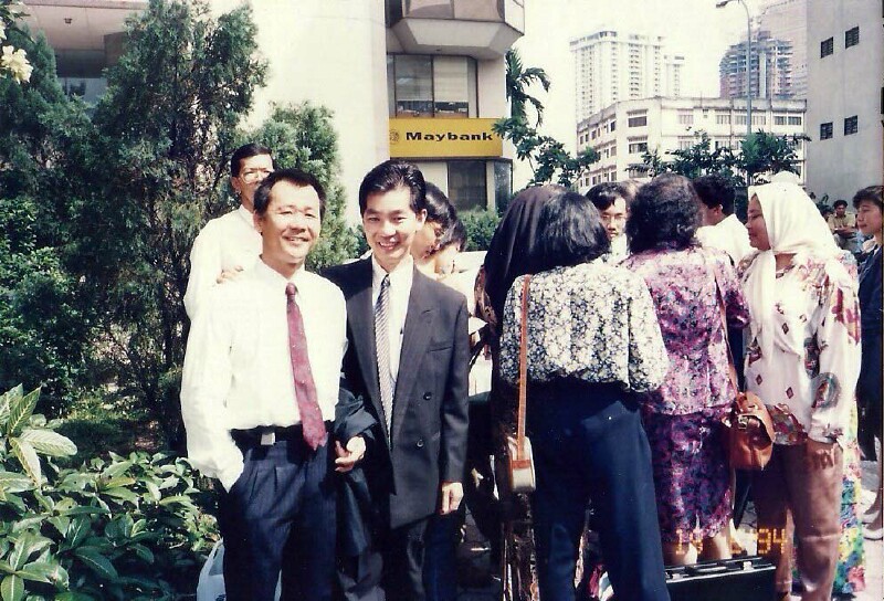 With fellow inventor, Hew Ah Kow With fellow inventor, Hew Ah Kow